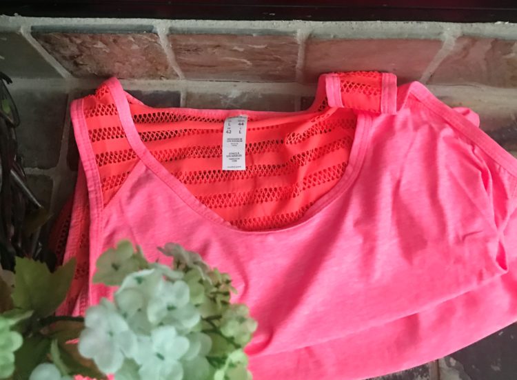 Ellie Activewear July 2017 Review